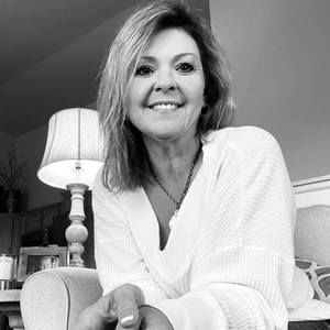 Meet your Posher, Denise